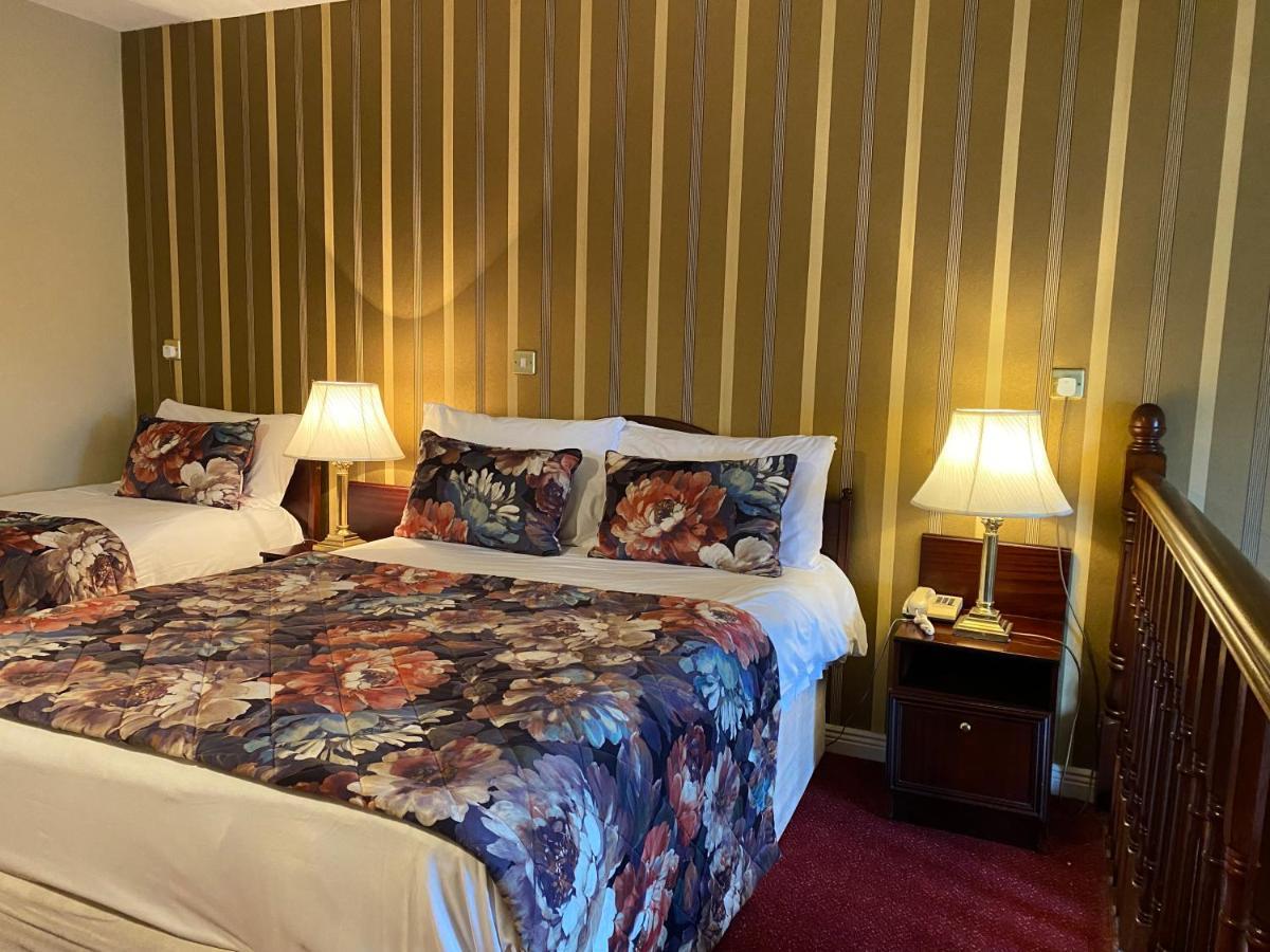 Towers Hotel Гленбі Екстер'єр фото