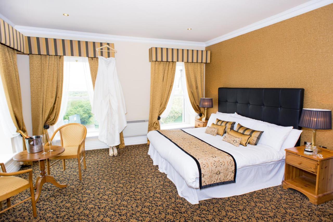 Towers Hotel Гленбі Екстер'єр фото